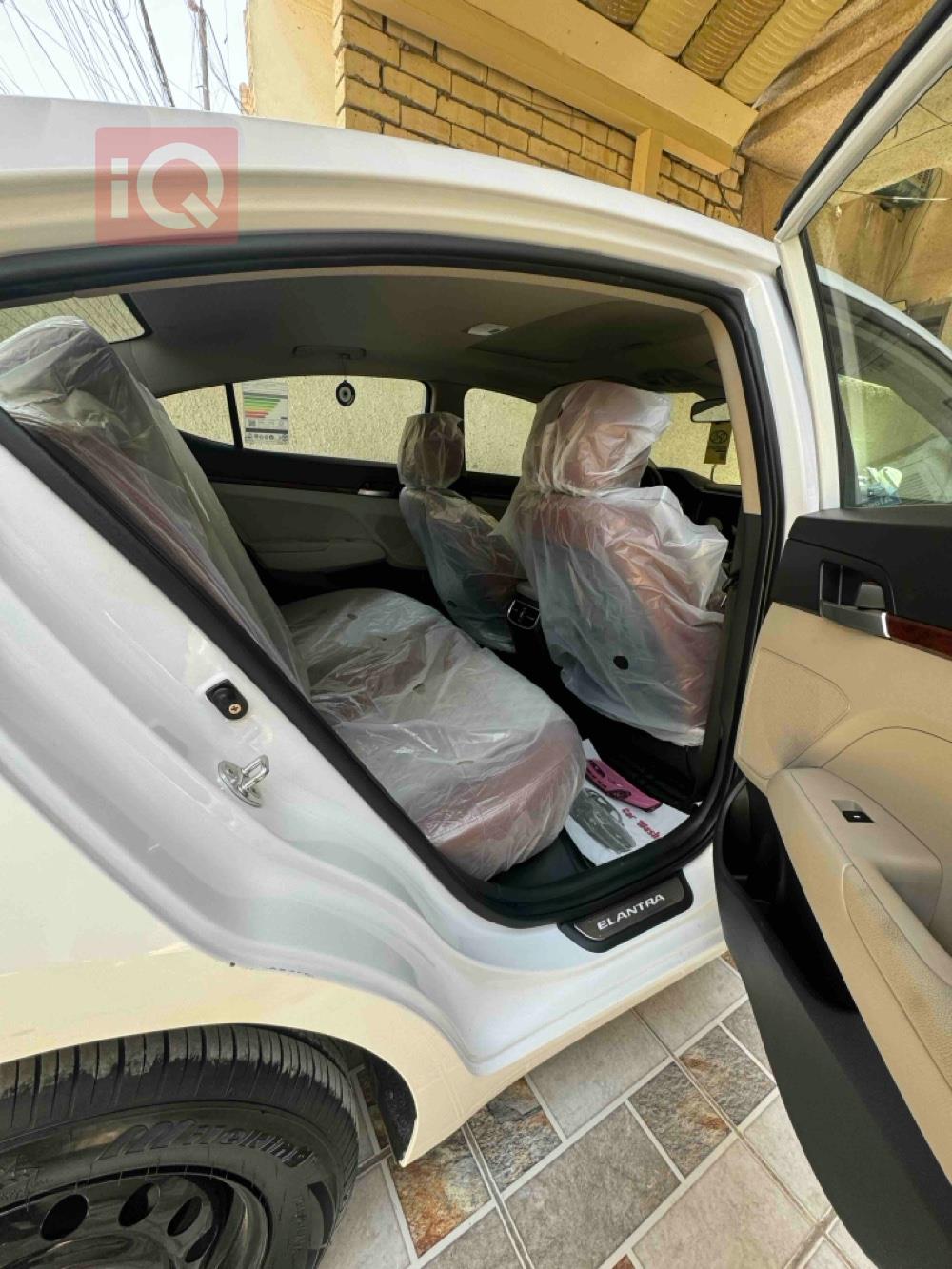 هیوندای ئەلەنترا